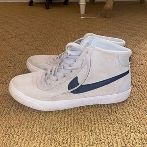 Nike high top 8.5 - grey & navy